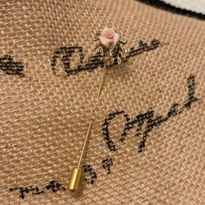 Vintage Gold and Pink Rose Stick Pin